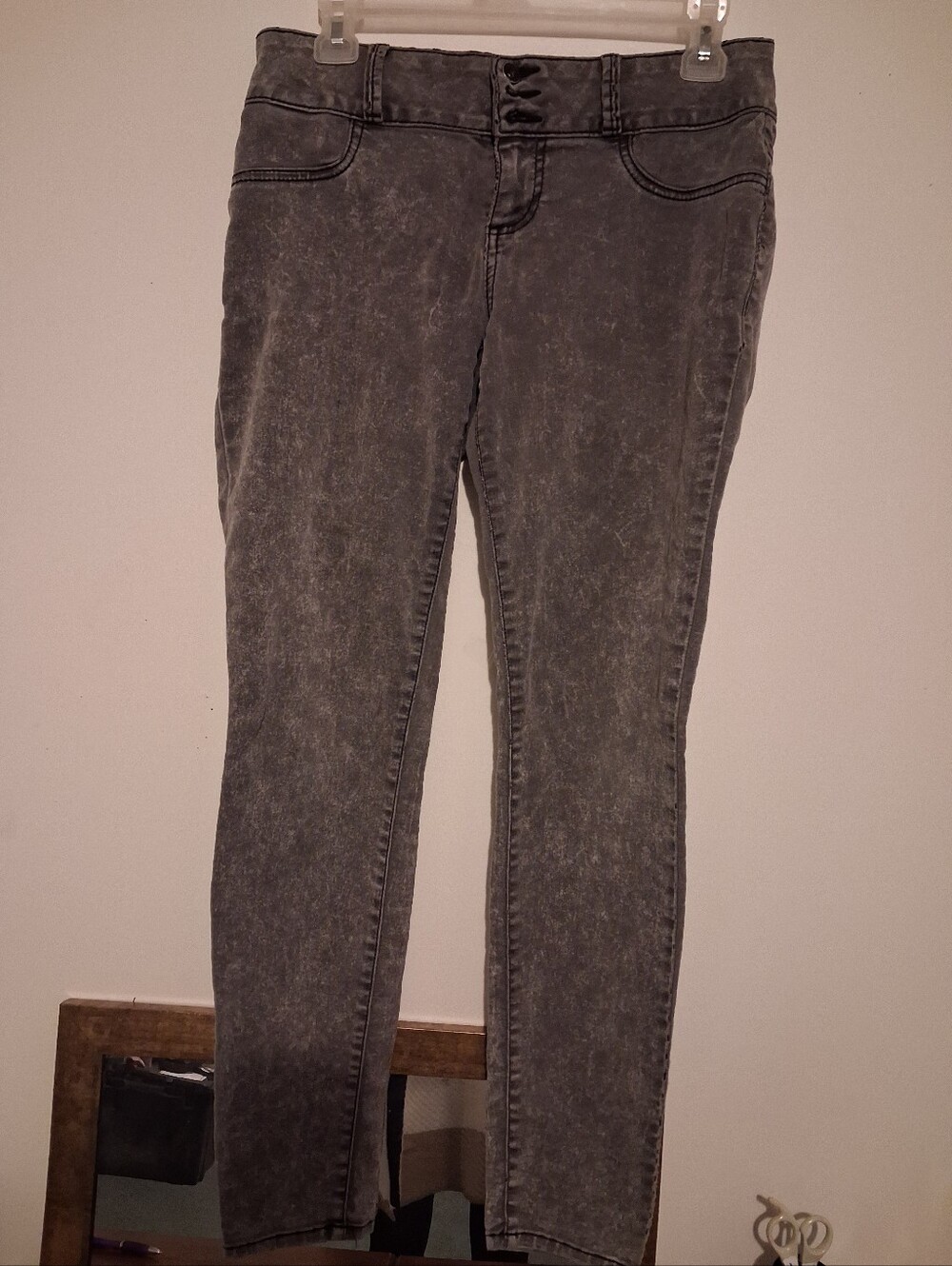 Women’s High-Rise Washed Gray Skinny Jeans